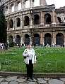 Tanja vor dem Coloseum in Rom