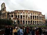 Coloseum in Rome, Rückseite vom Aufgand zum Forum Romanum